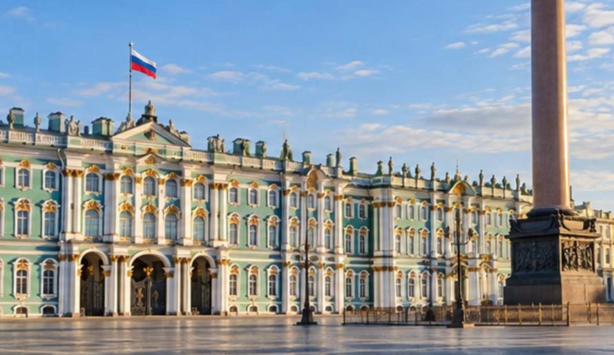 Что взять в поездку по России: список вещей по сезонам